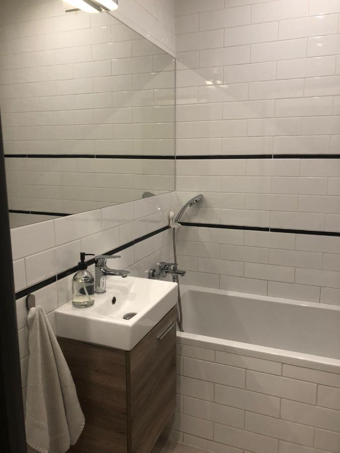 Apartament Srodmiescie 1 Sypialnia Oraz 1 Salon Wałbrzych Exteriör bild