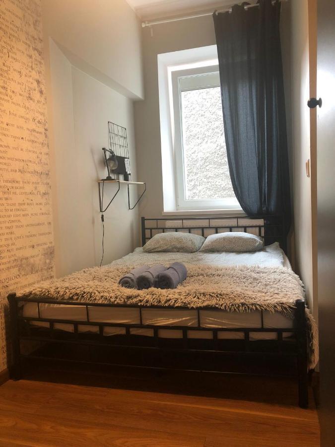 Apartament Srodmiescie 1 Sypialnia Oraz 1 Salon Wałbrzych Exteriör bild
